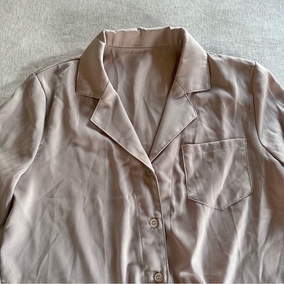 OAK & FORT Cropped Tie-Front Collared Blouse - Picture 2 of 10